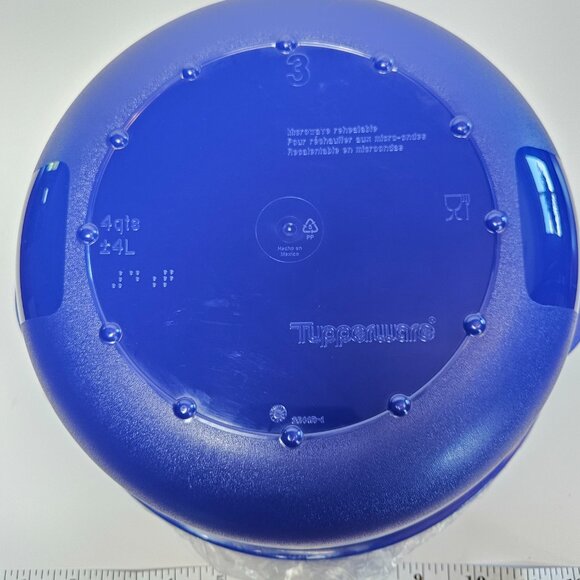 Large Tupperware Cyrstalwave - Blue 3L, 4L, and 2 lids - Picture 2 of 9